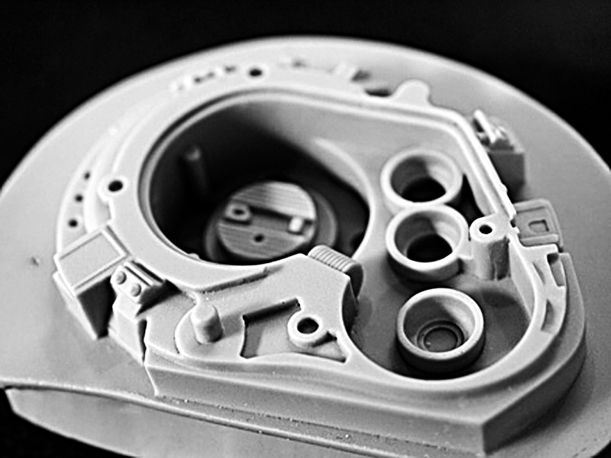 日本のプラモデル部品をこれでもかと使用した側頭部メカについて 日本のプラモデル部品をこれでもかと使用した側頭部メカについて
